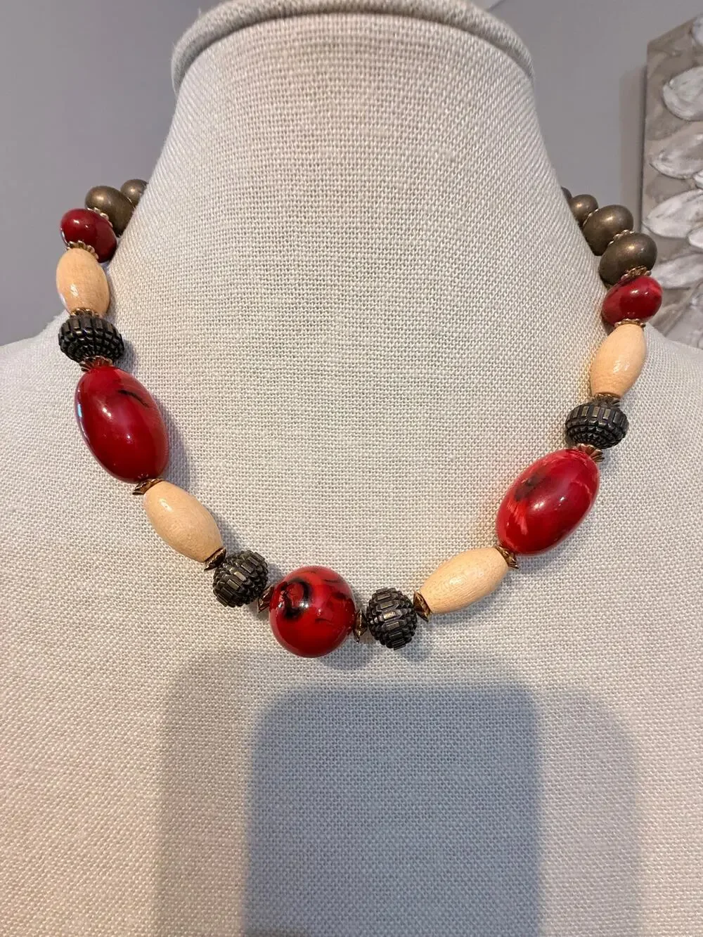 Vintage Paula Wood & Lucite Statement Bead Necklace 18”